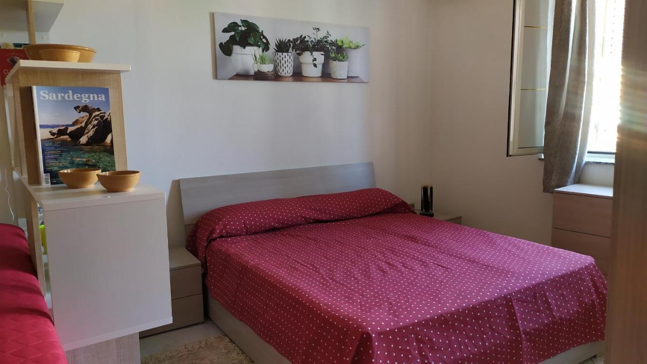 伊格莱西亚斯Casa Vacanze Lo Specchio公寓 外观 照片