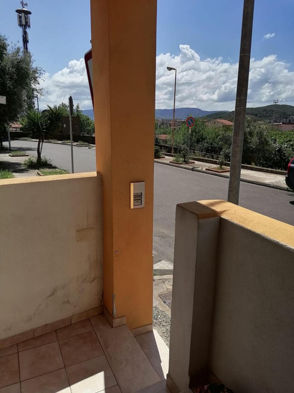 伊格莱西亚斯Casa Vacanze Lo Specchio公寓 外观 照片
